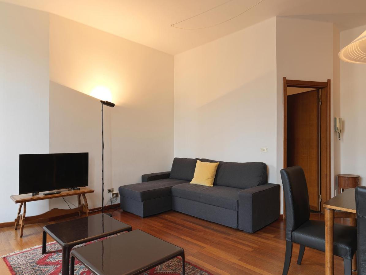 Santo Stefano Apartment *